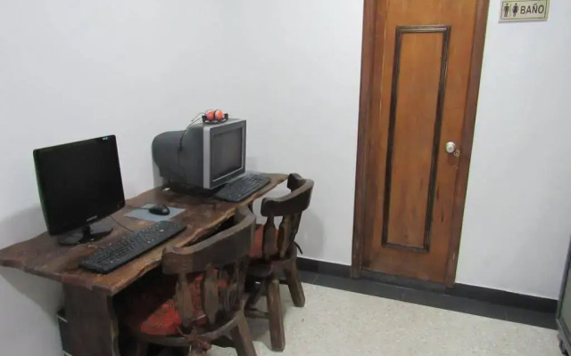 Hostal Internacional - Hostel