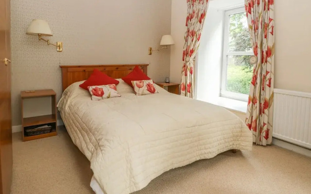 10 Pear Tree Court