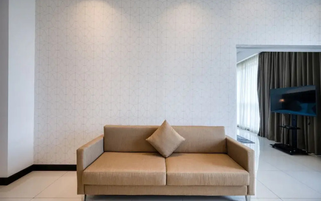 Orion City Hotel