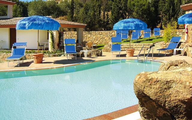 Residence With Pool In Tanaunella - Budoni