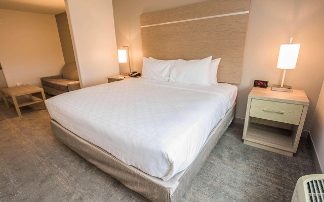 Best Western Plus Killeen/Fort Cavazos Hotel & Suites