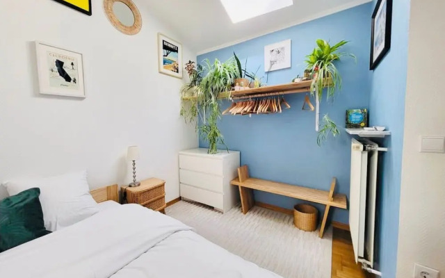 Large 2 bedrooms house with parking