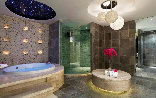 Sofitel Macau At Ponte 16