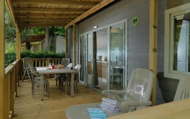 Hu Montescudaio Village