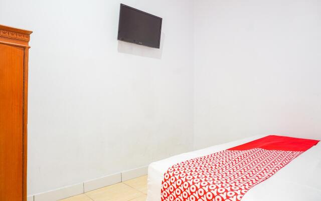 OYO 569 Cigadung Guest House Syariah