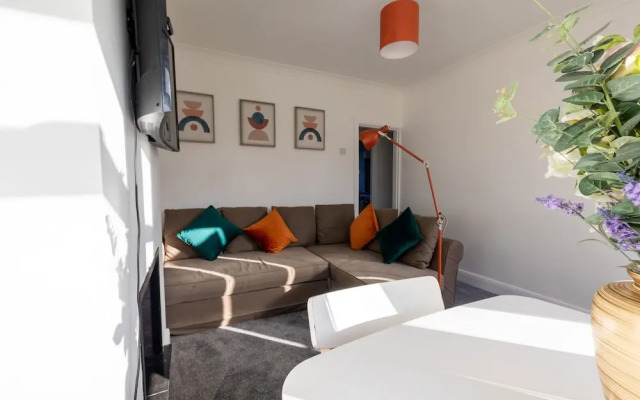 Immaculate 2-bed Apartment in Dartford