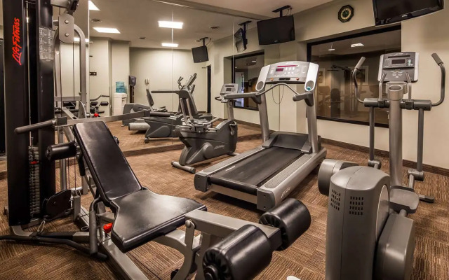 Best Western Plus Guildwood Inn