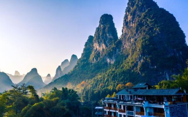 Yangshuo Grand Canyon Shanshuiyao Resort