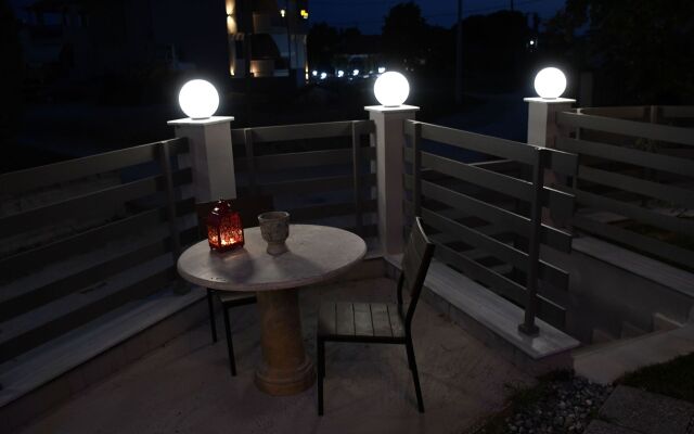 Theano Suites