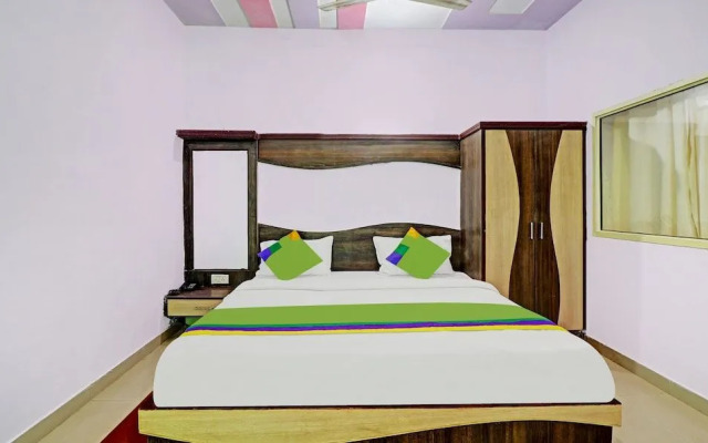 Treebo Trend Hotel Golden Bird