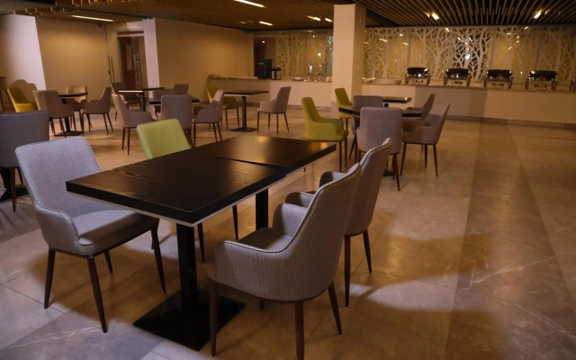 PrideInn Plaza Nairobi Airport