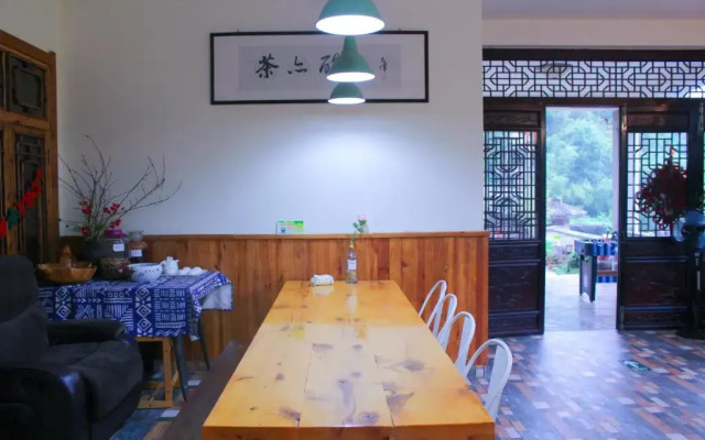 Moganshan Mountain Farmhouse