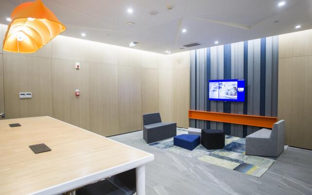 Holiday Inn Express Sanya Bay by IHG