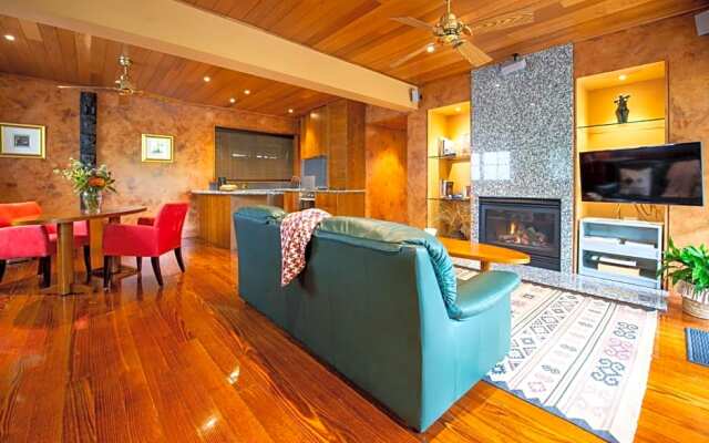 Rhyll Haven Luxury Apartments and B&B