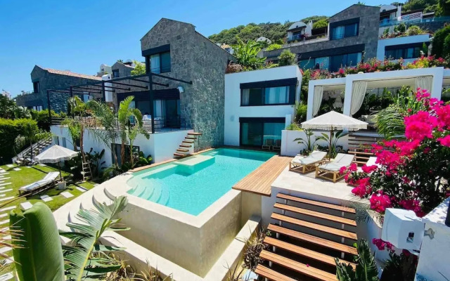 Yalikavaks Finest Mansion