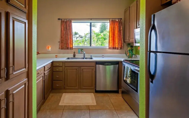 Kamahana 24 by RedAwning