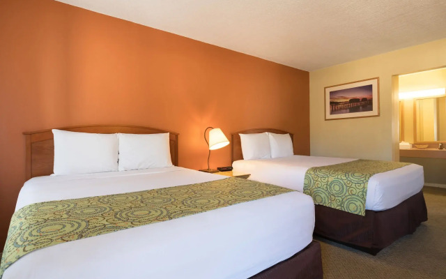 Sandpiper Lodge