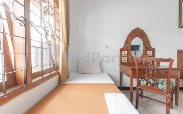 OYO 211 Seruni Residence