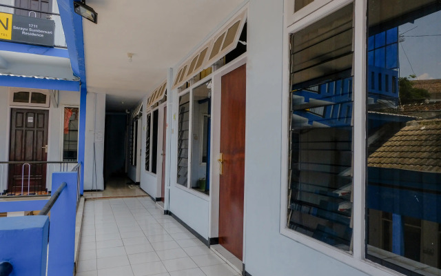SPOT ON 1711 Serayu Sumbersari Residence