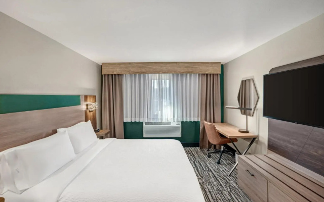 Comfort Suites