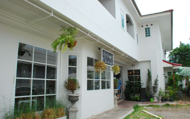 Bliss Guesthouse