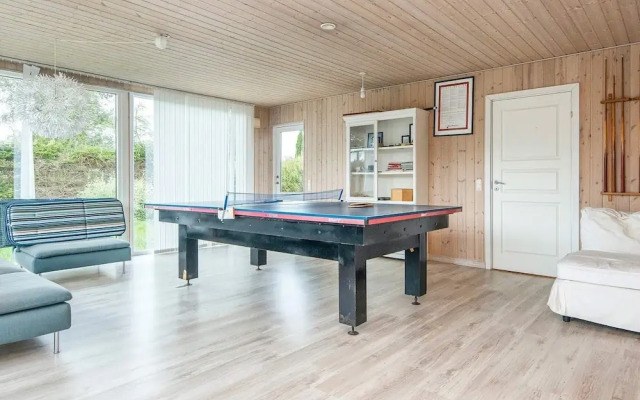 8 Person Holiday Home in Borkop