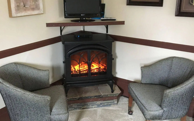 White Swan Inn Bed & Breakfast