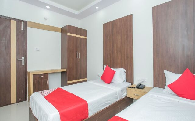 OYO 12544 Varcity Twin Towers