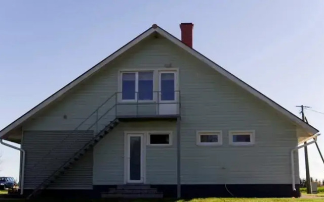 Lehise Holiday House