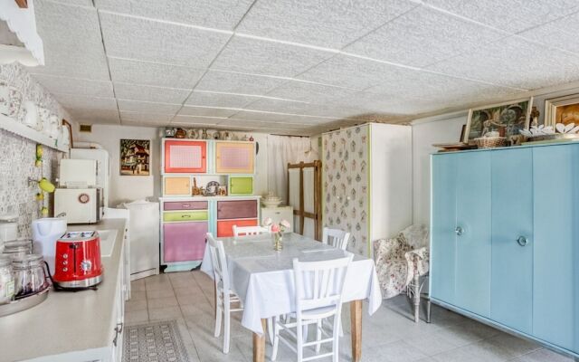 Comfortable Holiday Home in Roanne With Swimming Pool