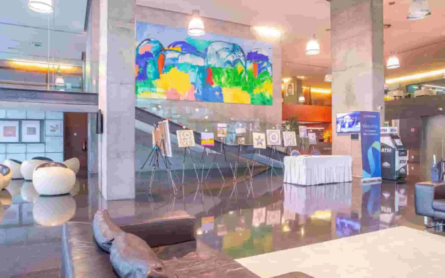 VIP Executive Art's Hotel