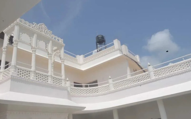 Sai Palace