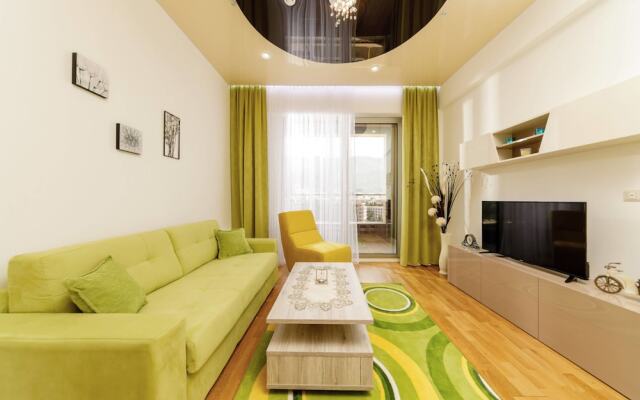 Luxury Harmonia Apartments