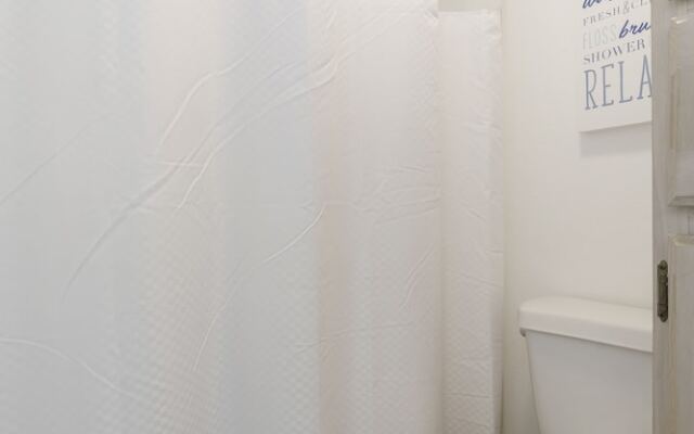 Abby Lane Leisure Time - Near Lake Taneycomo