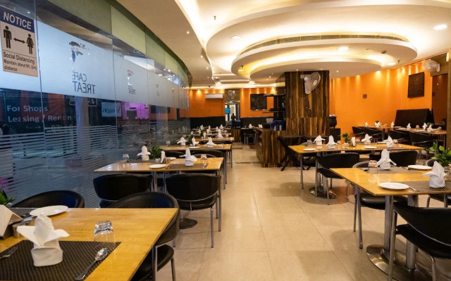 Hotel Hyphen Premier Meerut