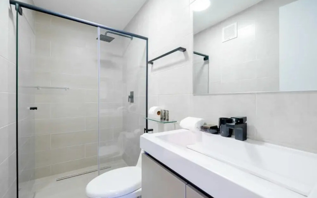 w Captivating 1BR in San Francisco