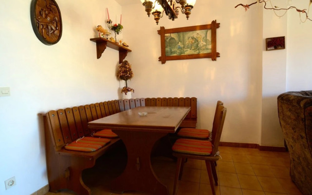 Apartamentos GARBI PARK