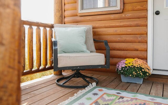 Paradise Valley Cabin by Chico & Yellowstone Park!