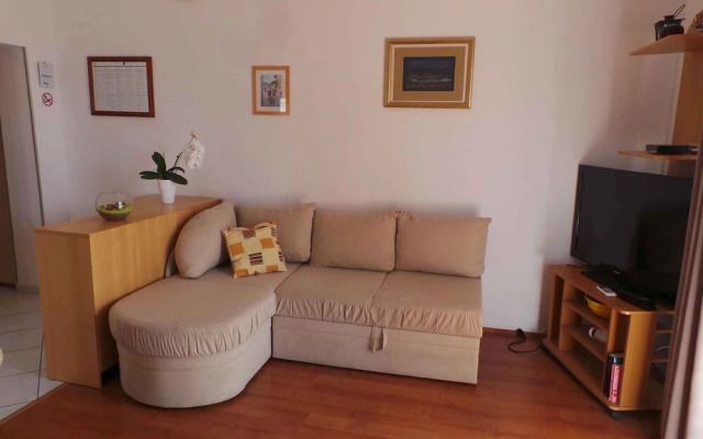 Apartments in Kornic/insel Krk 14471