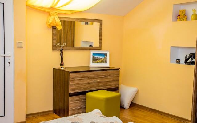 FM Luxury 1-BDR Maisonette with Terrace