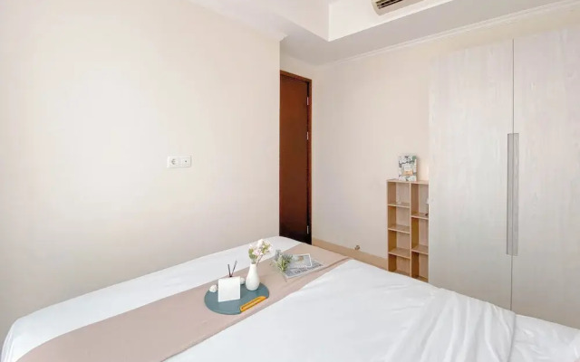Elegant And Nice 2Br At Menteng Park Apartment