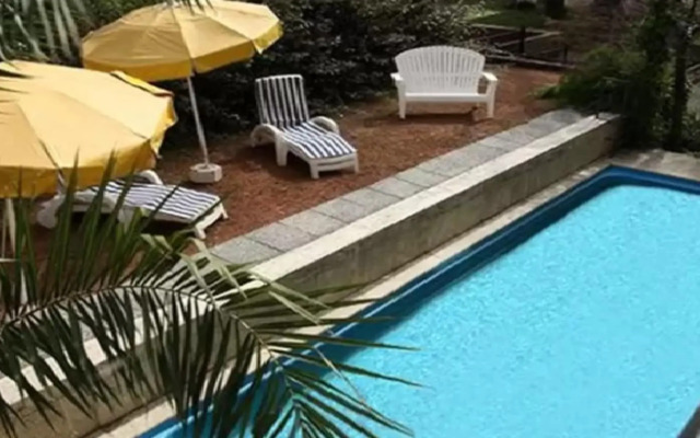 Golf Tower Suites & Apartments