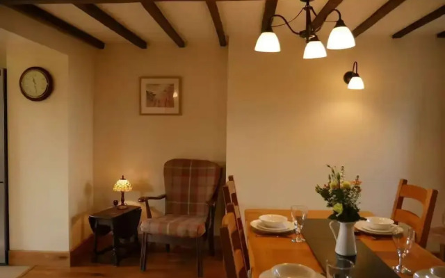 Cherry Trees - 2 Bedrooms -pets Ok - Woodburner