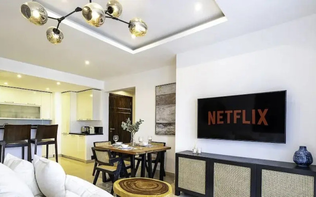 LUX  The Bonnington JLT Suite 2