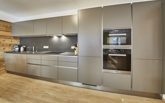 The Peak - Premium Apartments