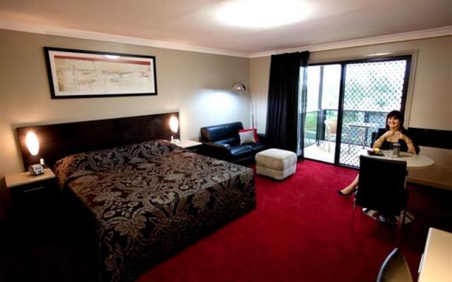 Cattlemans Country Motor Inn & Serviced Apartments