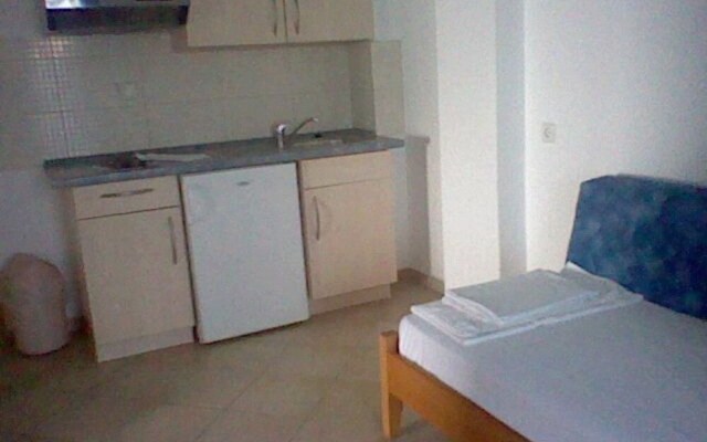 Vrachos Beach Hotel
