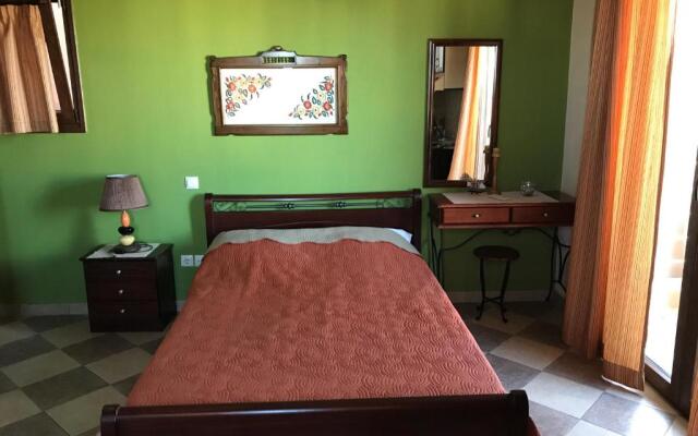 AnnaDes Apartments & Studio Chios