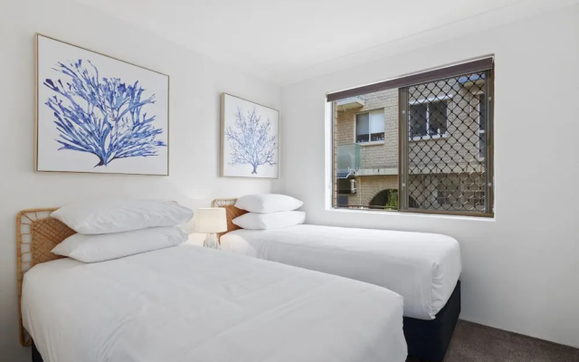 Stylish 3-bed Newport Stay With Balcony – Guest Rooms – Sydney