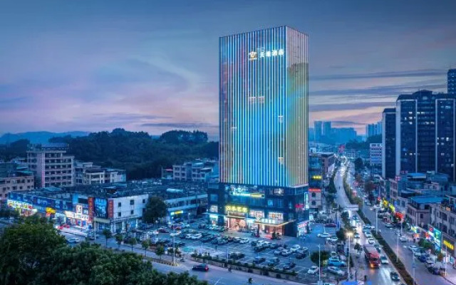 Tianwei Hotel (Guangzhou Zengcheng Zhongxin Subway Station Branch)